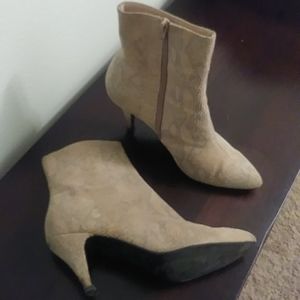Ankle boots